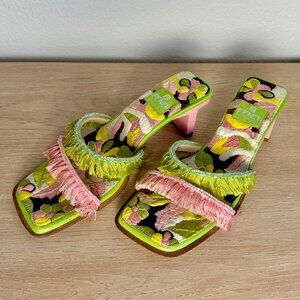 Vintage Fendi Embroidered Flower Kitten Heels 6.5